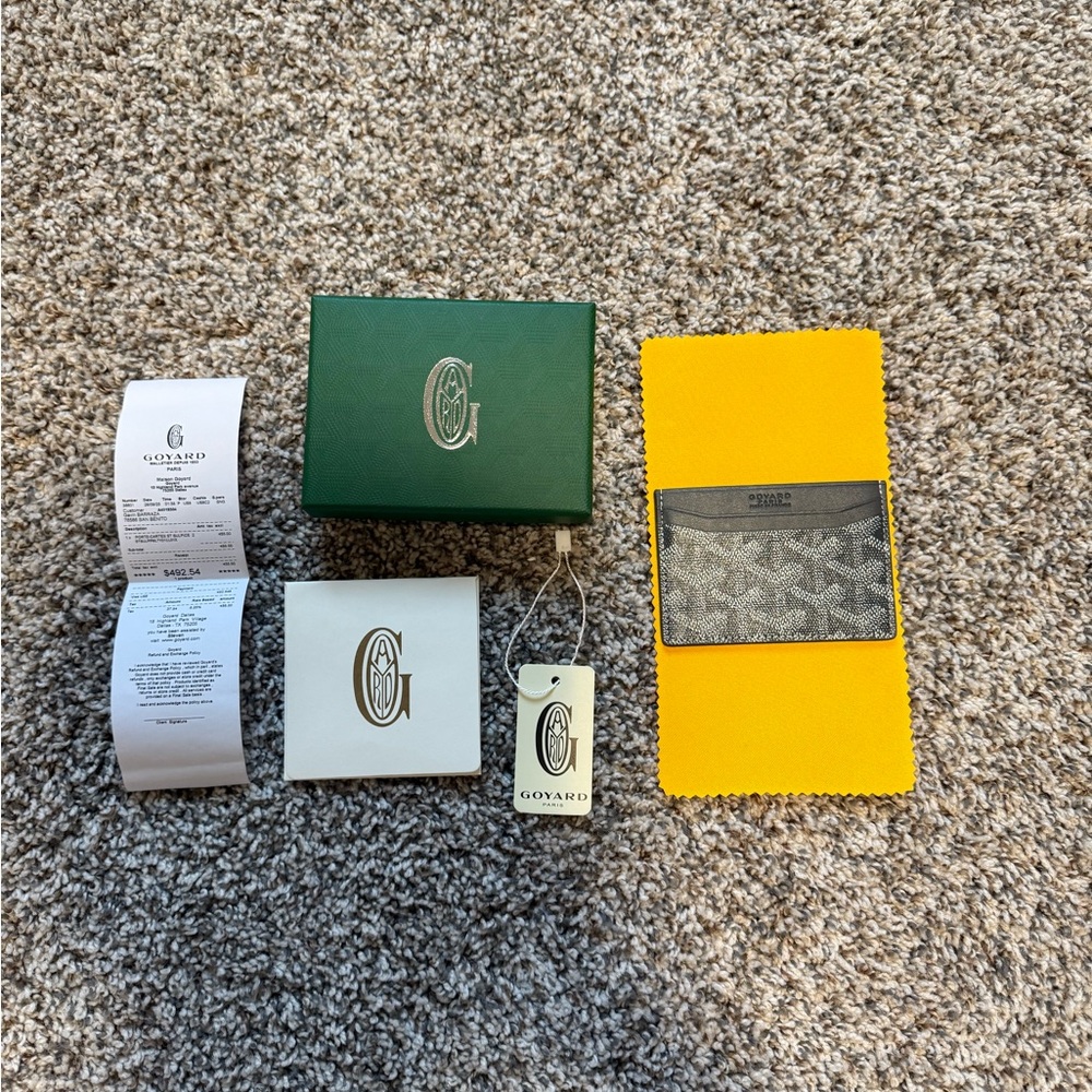 “Goyard” Gray Card Holder